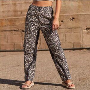 Free People Love You Back Floral Ski Shell Pant in Black & White sz XS